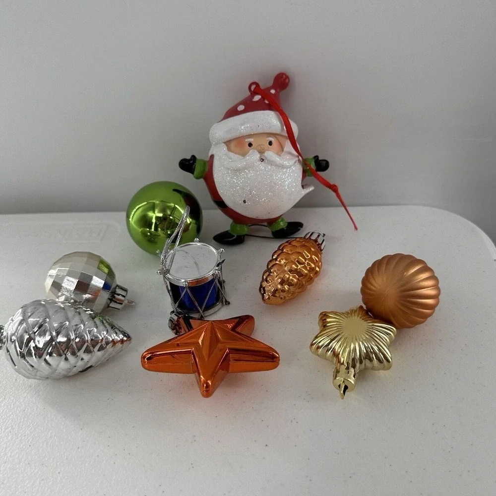 Lot Of 9 Santa‎ Claus Christmas Ornament Holiday Decorations Shatterproof
